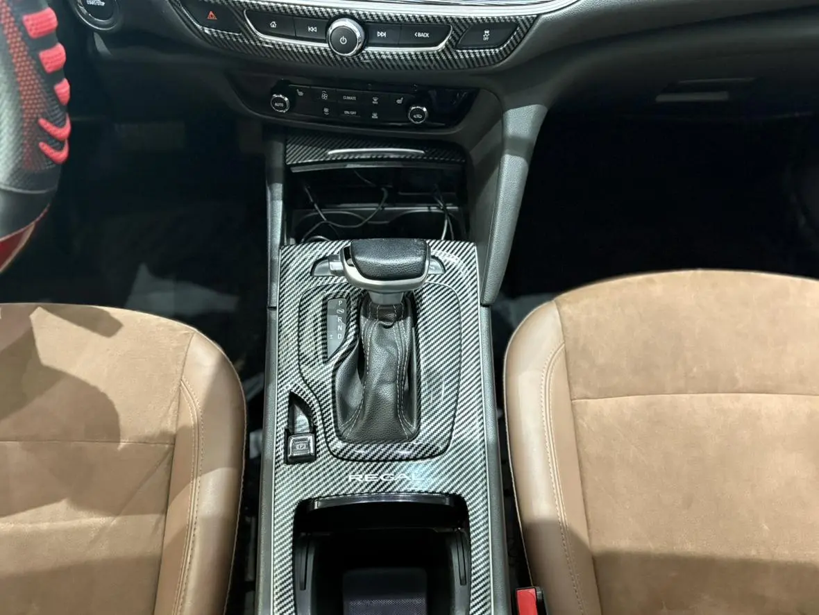 Buick Regal 20T luxury Country VI