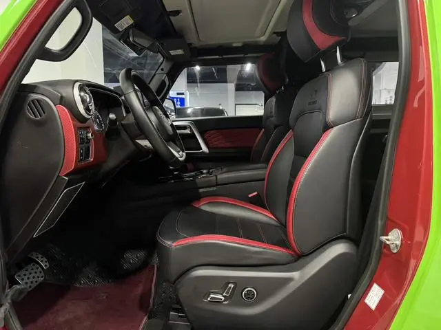 Beijing Beijing off-road BJ40 2.0T automatic four-wheel drive tribute to the 2020 version of the knight type