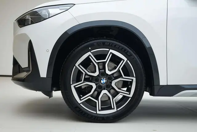 BMW BMW X1 sDrive25Li X design set