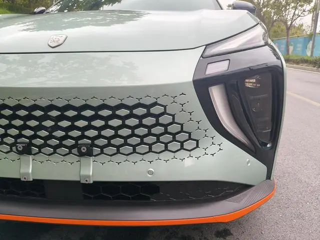 Dongfeng Fengxing Popular Thunder 630 Ultra