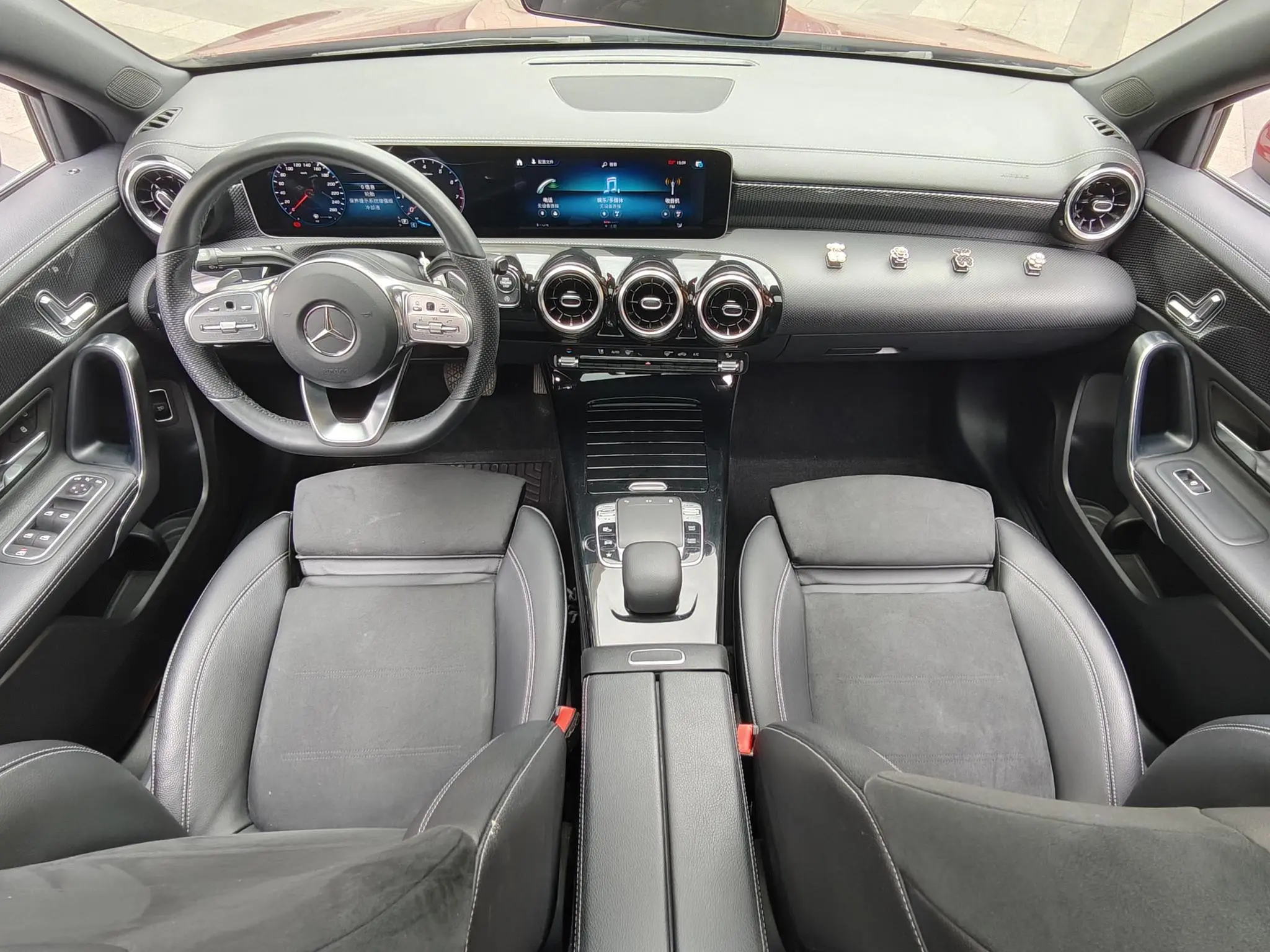 Mercedes-Benz Mercedes-Benz A-class A 200 L sports sedan