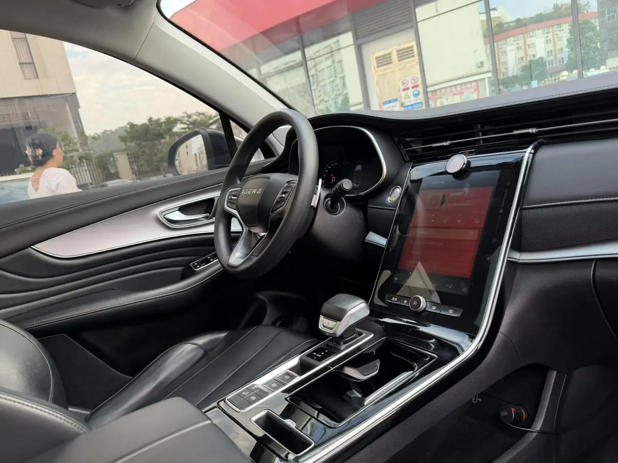 Roewe Roewe RX5 MAX Supreme Series 400TGI Automatic Smart Cockpit Premium Edition