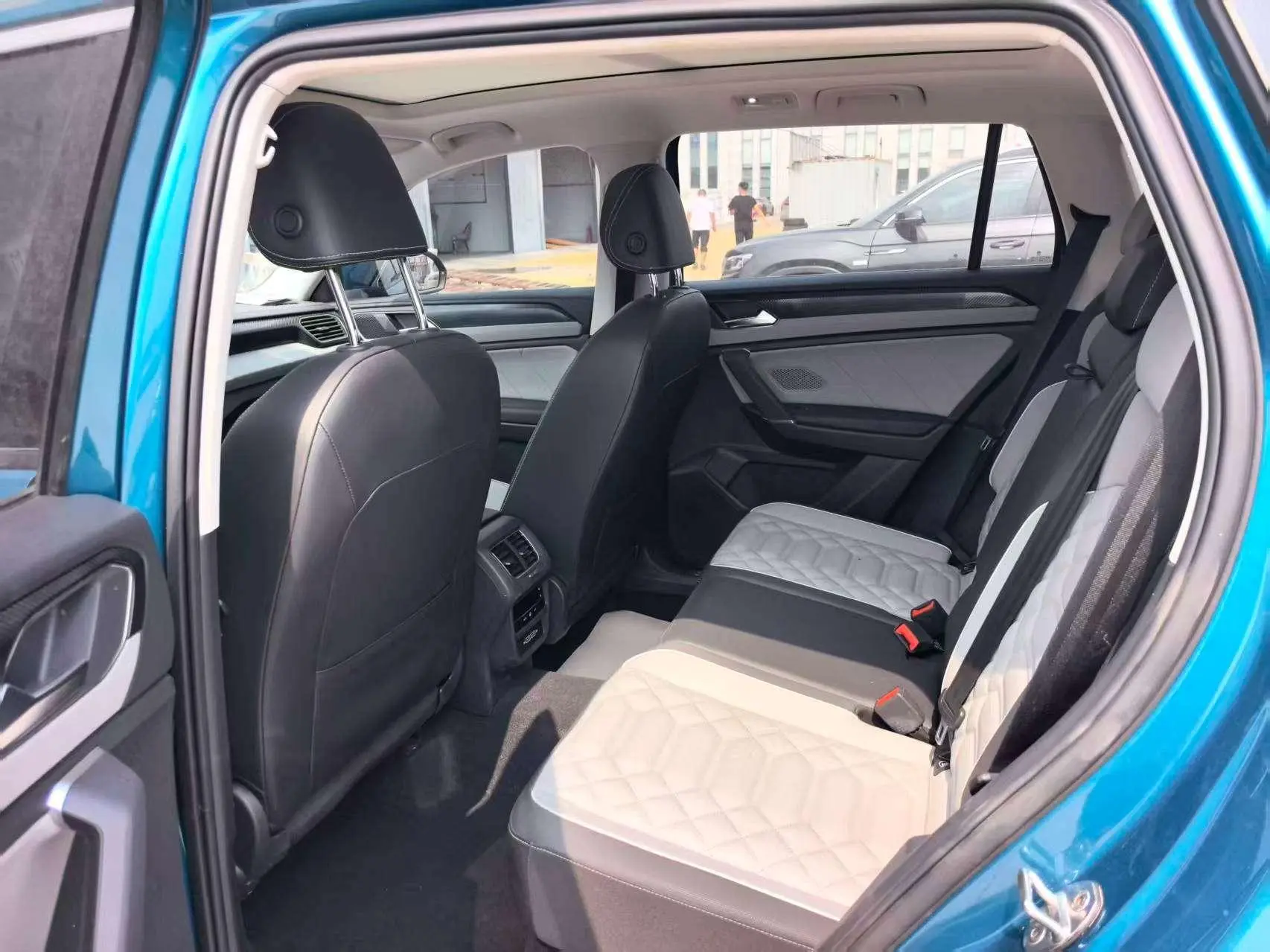 Volkswagen Tanyue 280TSI two-wheel drive luxury Smart edition