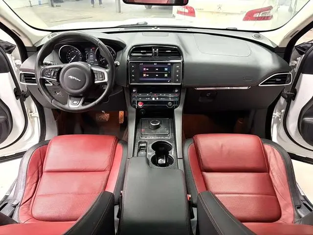 Jaguar Jaguar F-PACE 3.0 SC four-wheel drive R-Sport sports version