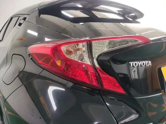 TOYOTA Toyota C-HR 2.0L leading skylight version country VI