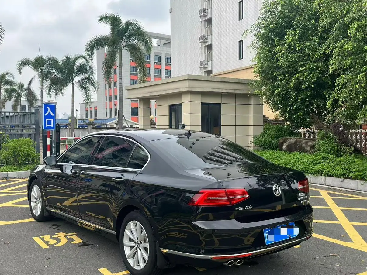 Volkswagen Magotan 280TSI DSG leading country V