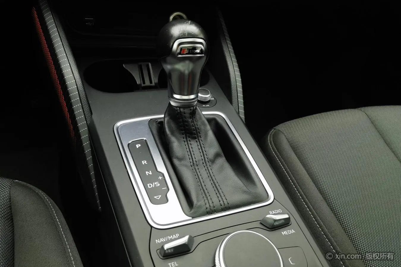 Audi Audi Q2L 35TFSI listing Exclusive Edition Country V