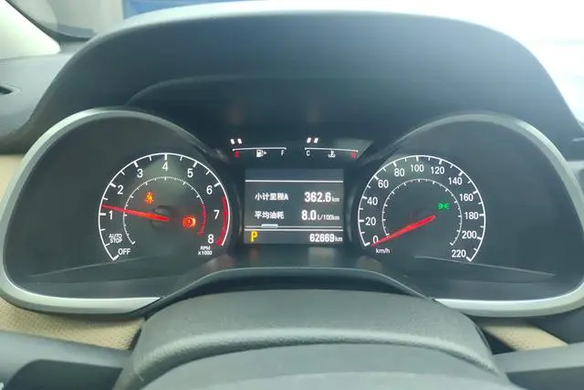 Chevrolet Cruze 320 automatic Enjoy Skylight version