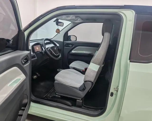 Wuling Wuling Hongguang MINIEV Macaron Premium Lithium Iron Phosphate