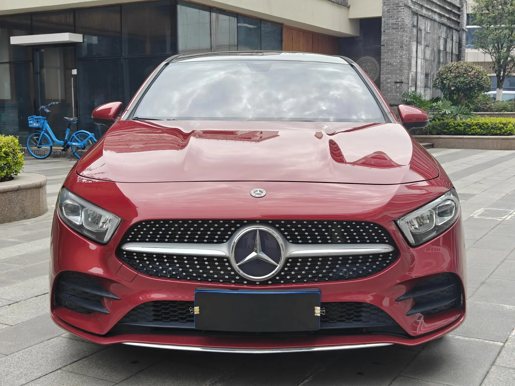 Mercedes-Benz Mercedes-Benz A-class A 200 L sports sedan