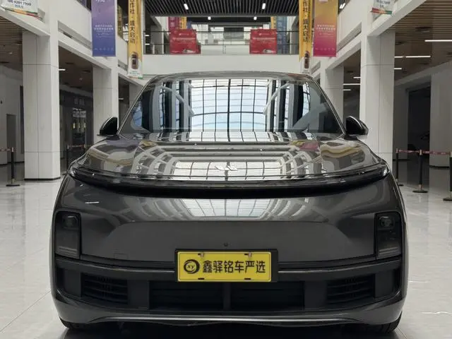Li Auto Ideal L8 Pro version