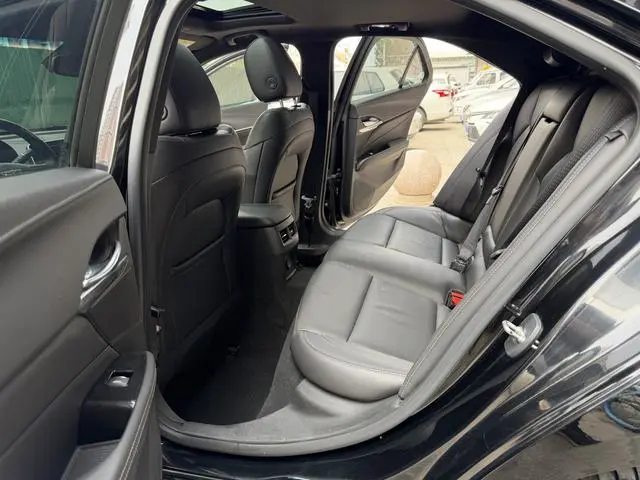 Cadillac Cadillac CT4 28T luxury