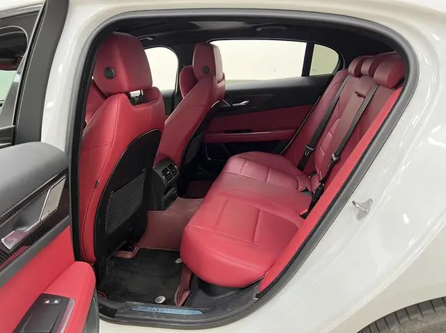 Jaguar Jaguar XEL 2.0T 250PS R-DYNAMIC S Yaohei Sports Edition