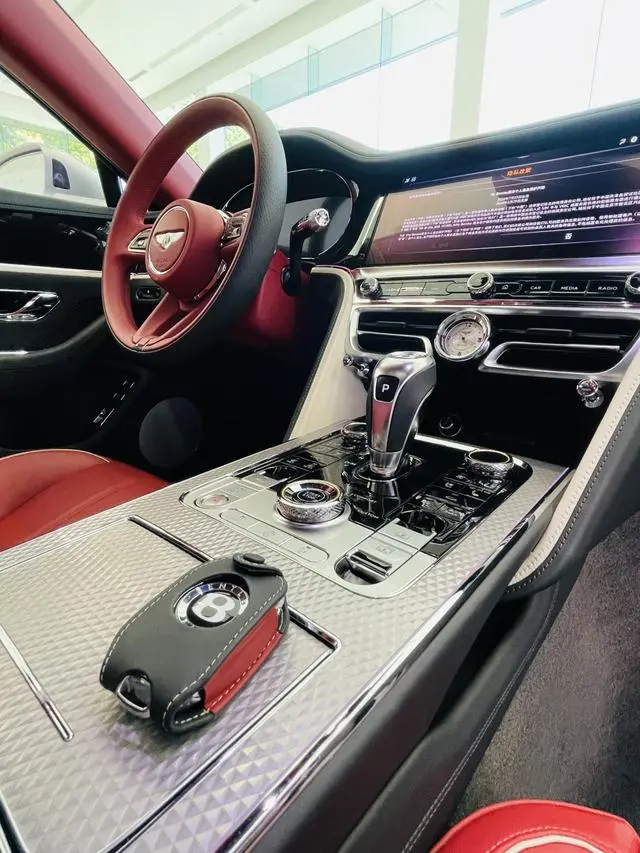 Bentley Flying Spur PHEV 4.0T V8 Mulliner