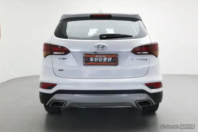 Hyundai Shengda 2.0T automatic two-wheel drive intelligent 7-seater