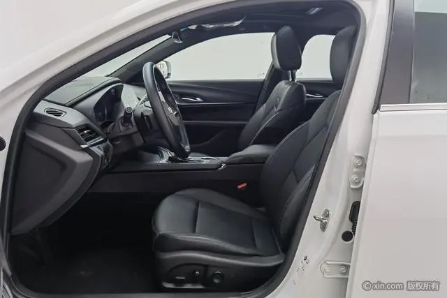 Cadillac Cadillac CT4 28T luxury