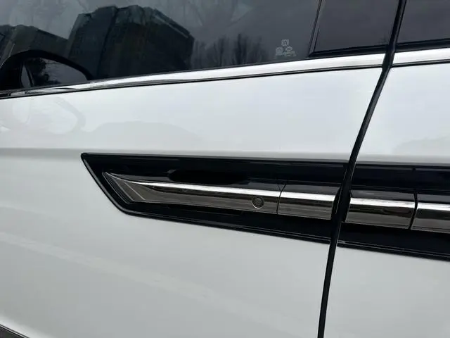 Honda Ai Lishen 2.0L Sharp*Hybrid Deluxe Edition