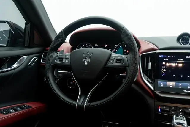 Maserati Ghibli 3.0T Modena