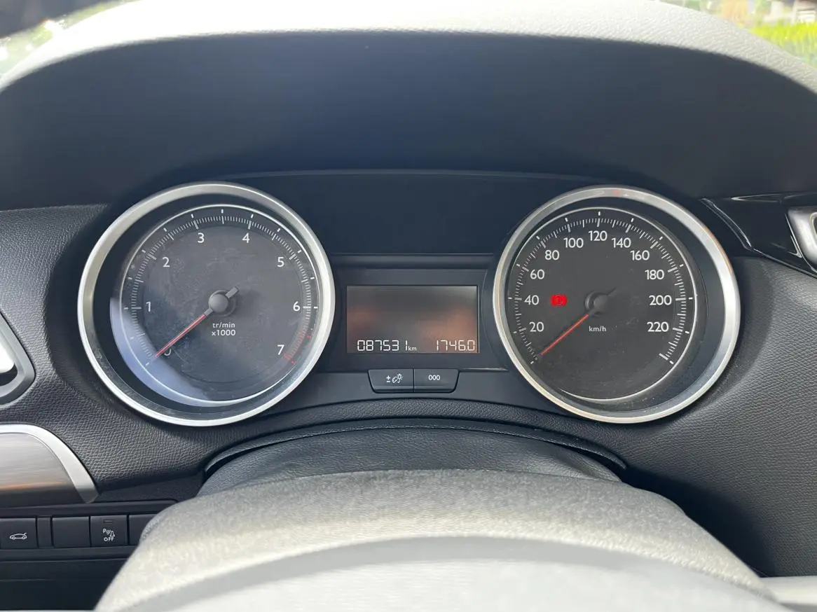 Peugeot Peugeot 408 1.6T Automatic Deluxe Edition