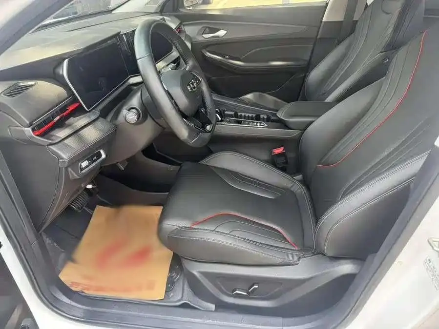Geely Binrui Binrui COOL 1.5T DCT Thunder Edition