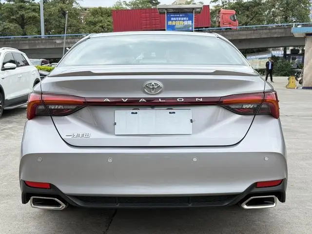 TOYOTA Asian dragon 2.5L Deluxe Edition
