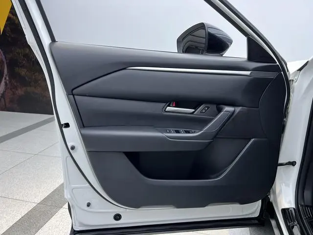 Mazda Mazda CX-50 Xingya 2.0L automatic pilot version