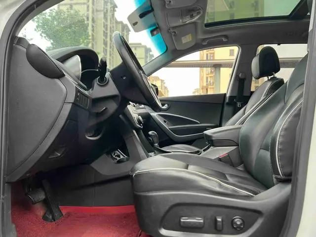 Hyundai Shengda 2.4L automatic two-wheel drive intelligent 5-seater