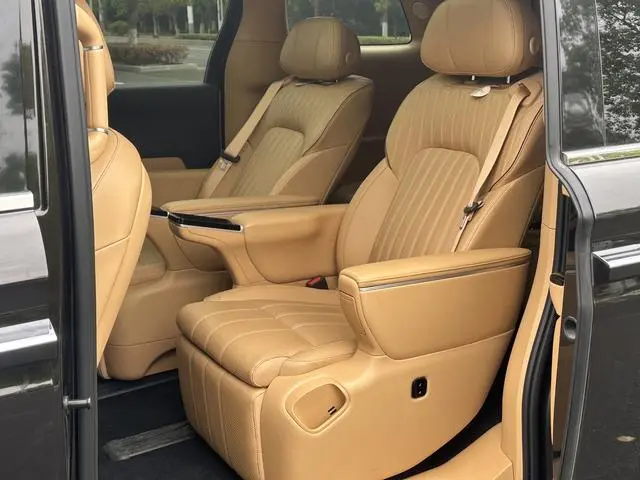 VOYAH Lantu Dreamer PHEV Four-wheel drive flagship Kunpeng Edition