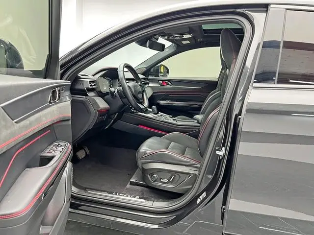 LYNK & CO Lynk 05 2.0TD four-wheel drive Halo