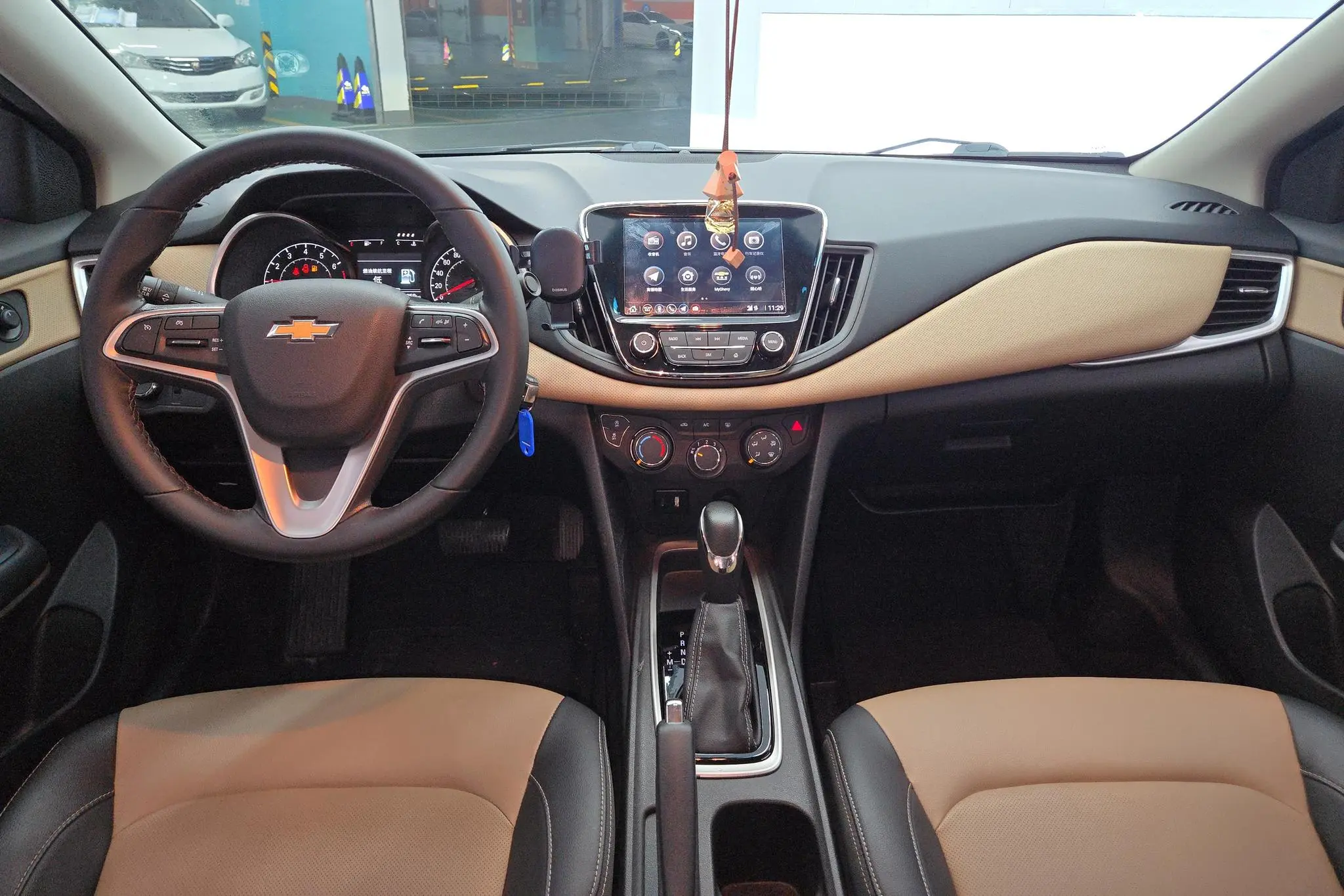 Chevrolet Cruze 320 Automatic Enjoy Edition