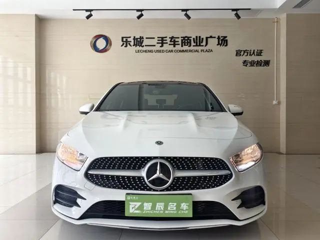 Mercedes-Benz Mercedes-Benz A-class Second facelift A 180 L sports sedan