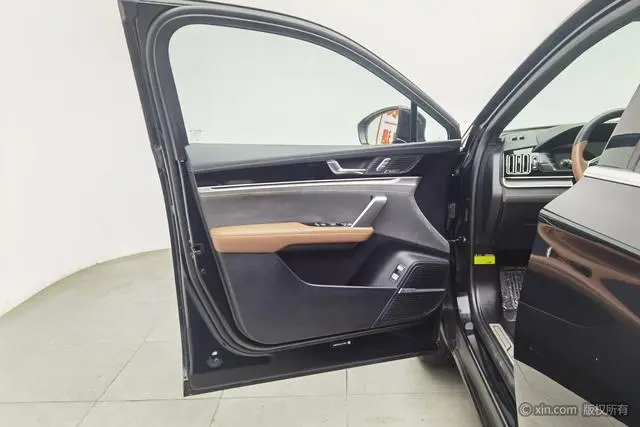 BYD Tang DM DM 2.0T four-wheel drive high-performance version of the Genesis flagship