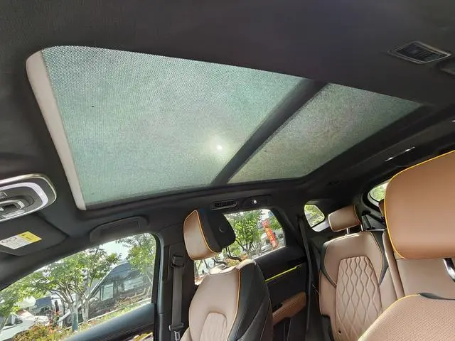 BYD Tang DM DM 2.0T four-wheel drive high-performance version of the Genesis flagship