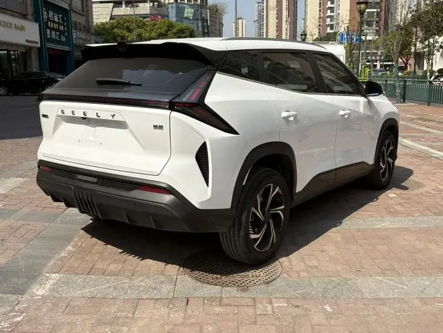 Geely Boyue 1.5TD Longteng Edition