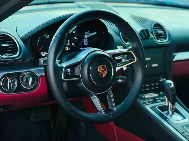 Porsche Porsche 718 Cayman 2.0T