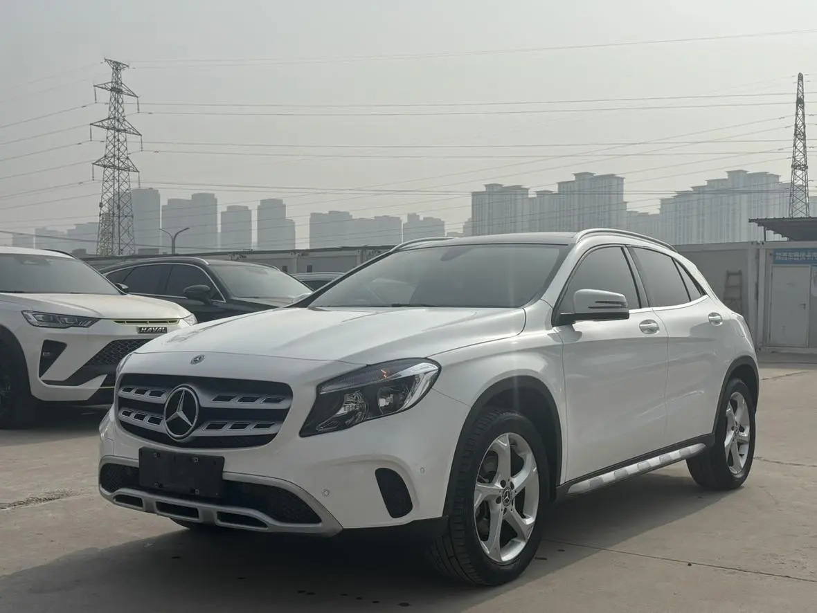 Mercedes-Benz Mercedes-Benz GLA GLA 200 dynamic type