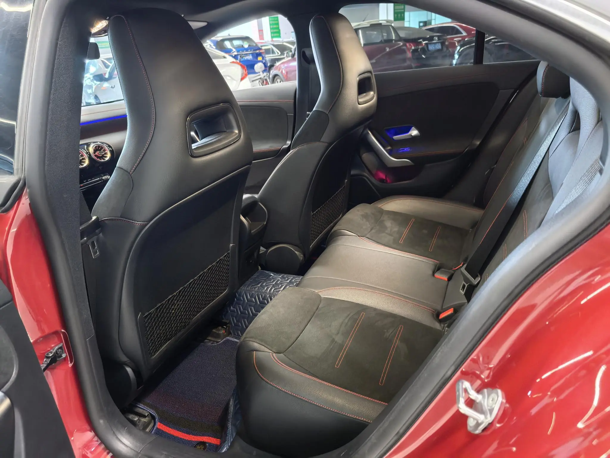 Mercedes-Benz Mercedes-Benz CLA CLA 200 four-door coupe