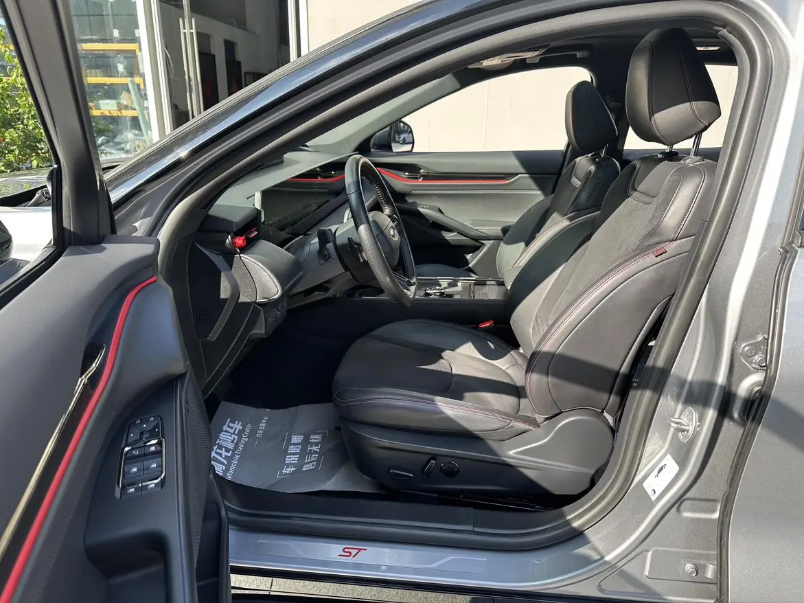 Ford EVOS EcoBoost 245 ST-Line