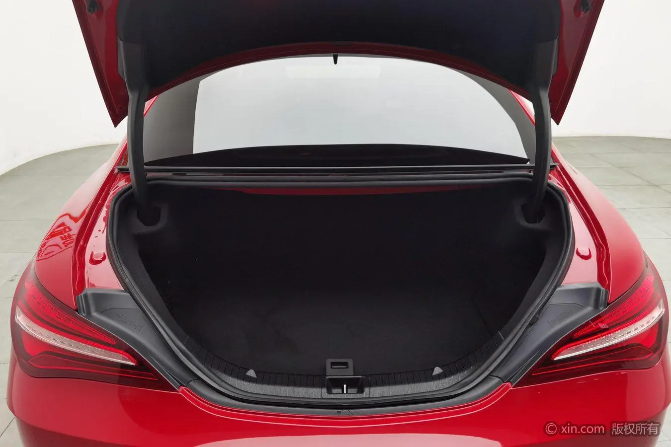 Mercedes-Benz Mercedes-Benz CLA CLA 220 4MATIC