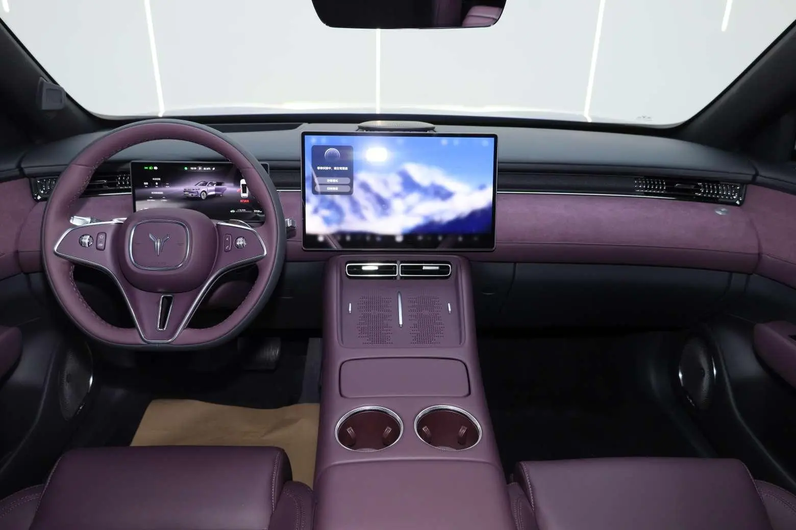 VOYAH Lan Tu FREE FREE+ four-wheel drive dry version
