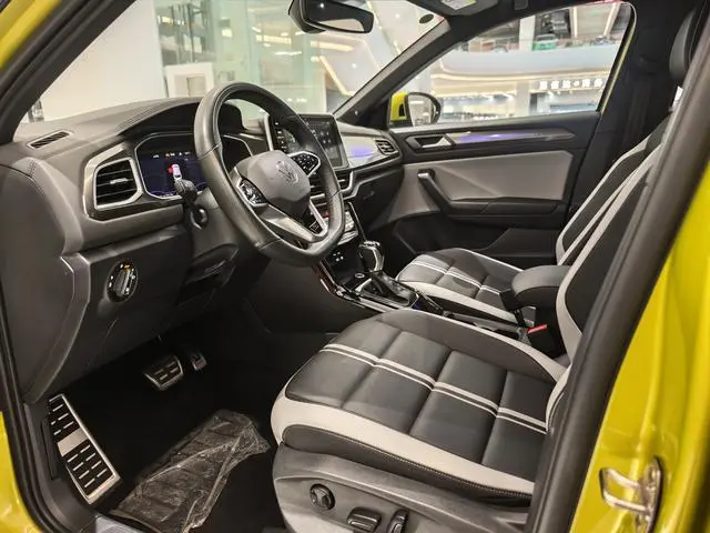 Volkswagen Exploring songs 300TSI DSG Starlight Edition