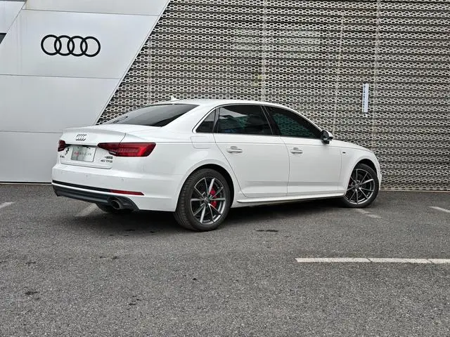 Audi Audi A4L 30th anniversary type 40 TFSI fashion type