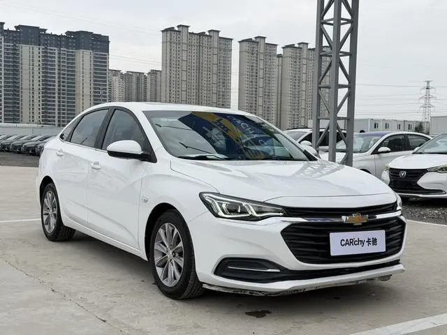 Chevrolet Cruze 320 automatic Enjoy Skylight version