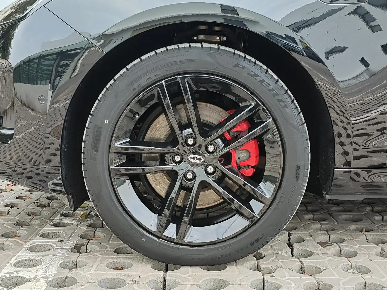 AITO Ask the world M5 Extended range Max RS four-wheel drive high-end smart driving version