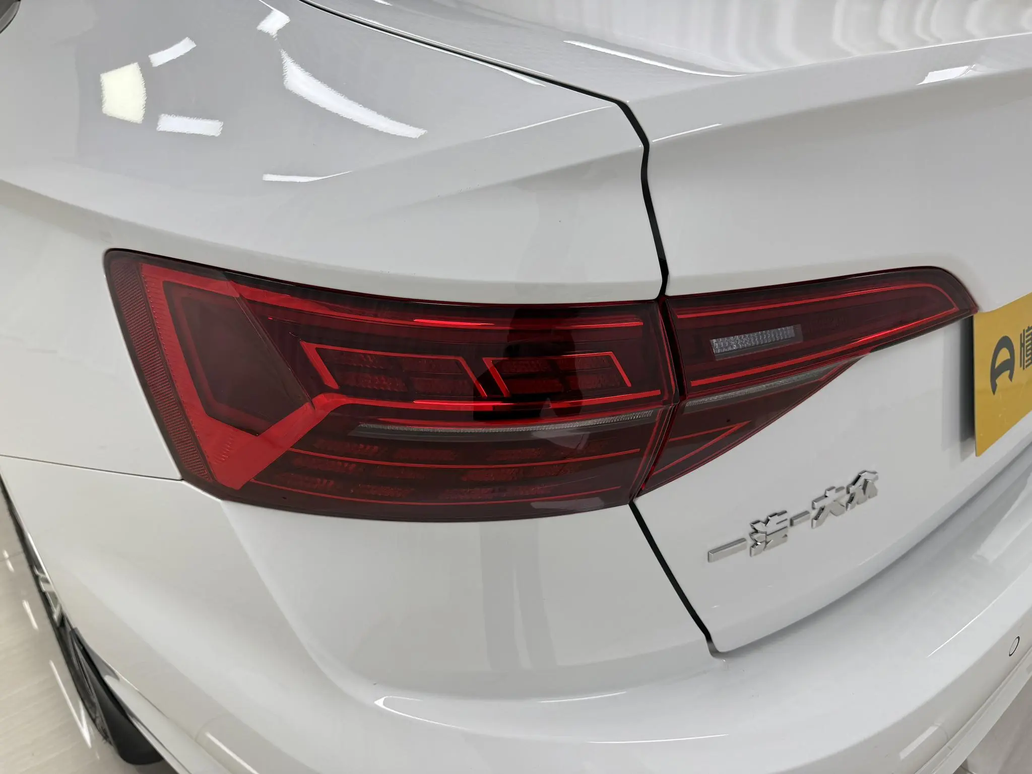 Volkswagen Sagitar 280TSI DSG Beyond Edition