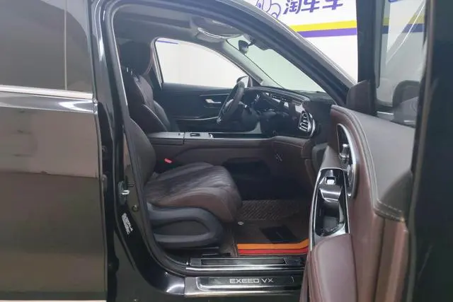 EXEED Xingtu Lanyue 2.0T two-wheel drive Xingyao-seven seats