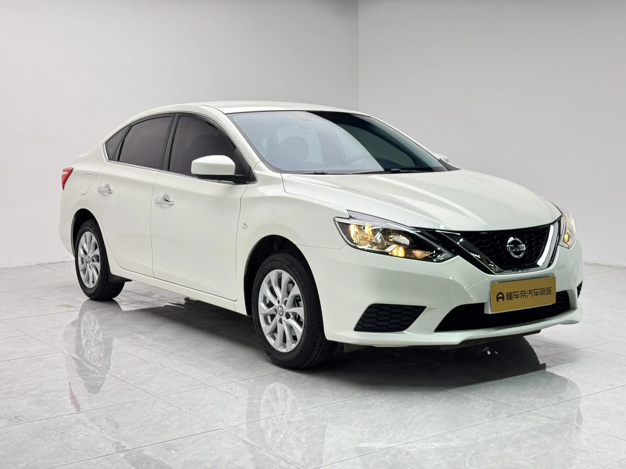 Nissan Xuan Yi Classic 1.6 XE CVT Comfort Edition