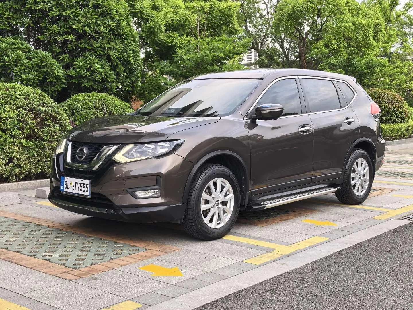 Nissan Qijun 2.0L CVT Zhilian Comfort Edition 2WD