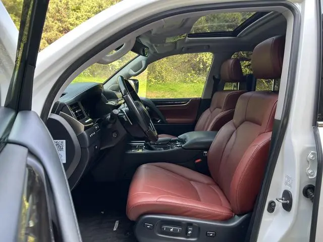 Lexus Lexus LX 570 Premium Deluxe Edition