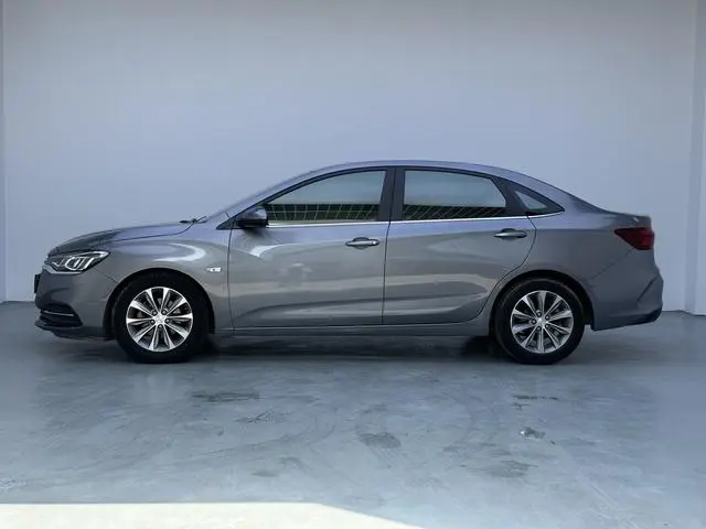 Chevrolet Cruze 320 Automatic Enjoy Edition